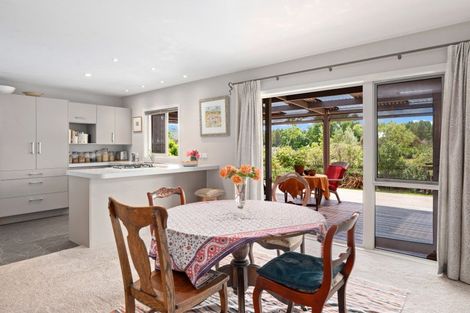 Photo of property in 98 Kinloch Road, Kinloch, Taupo, 3377