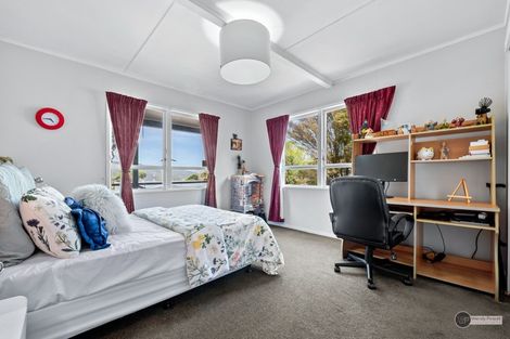 Photo of property in 16 Gainsborough Grove, Belmont, Lower Hutt, 5010
