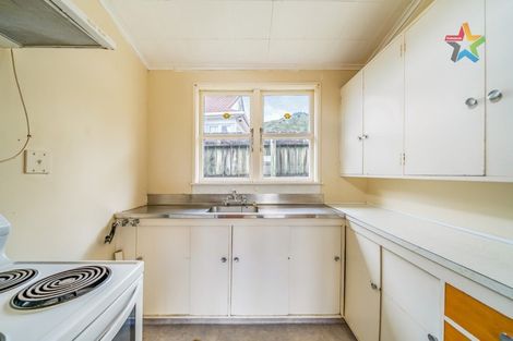 Photo of property in 85b Wilkie Crescent, Naenae, Lower Hutt, 5011