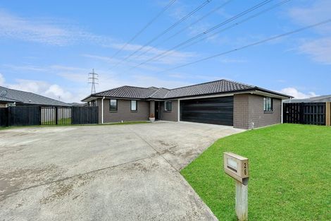 Photo of property in 26 Sardinia Grove, Fitzherbert, Palmerston North, 4410