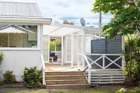 Photo of property in 15 Bluegum Road, Paraparaumu Beach, Paraparaumu, 5032