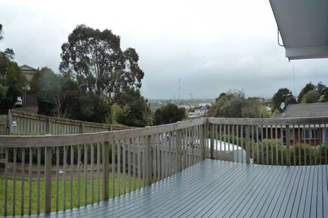 Photo of property in 17 Keegan Drive, Massey, Auckland, 0614