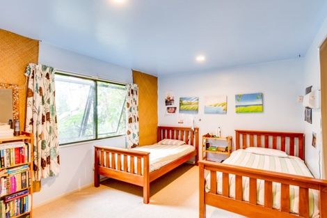 Photo of property in 7 Albert Street, Clive, 4102