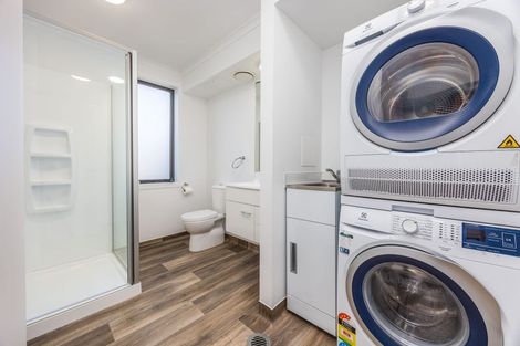 Photo of property in 7/18 Titoki Street, Te Atatu Peninsula, Auckland, 0610