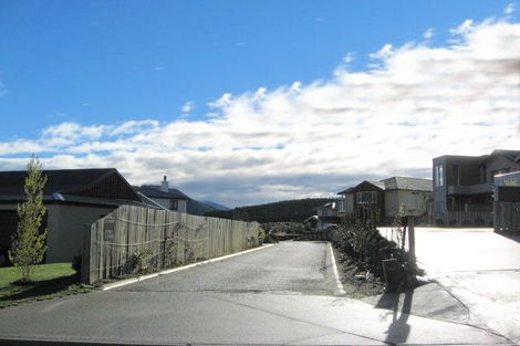 Photo of property in 30 Mataraki Place, Wanaka, 9305