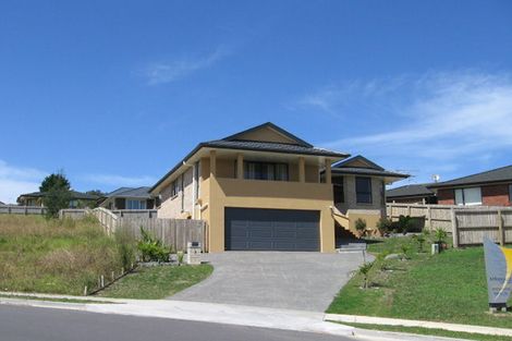 Photo of property in 9 Gleanor Avenue, Oteha, Auckland, 0632