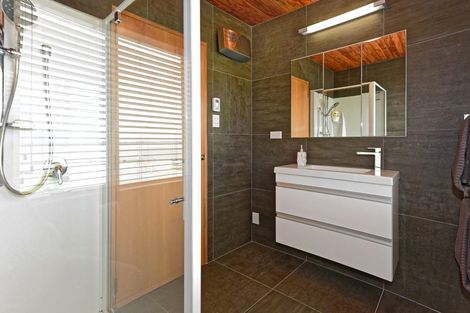 Photo of property in 22 La Costa Lane, Mount Pleasant, Christchurch, 8081