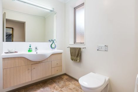 Photo of property in 9 Hollyford Place, Aotea, Porirua, 5024