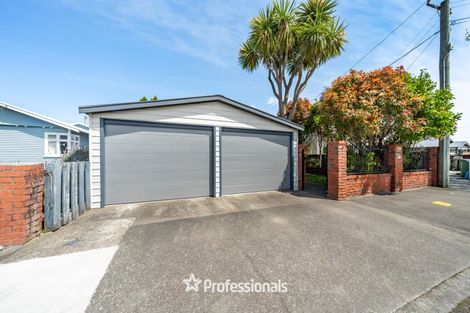 Photo of property in 143 Whites Line East, Waiwhetu, Lower Hutt, 5010