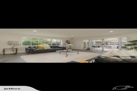 Photo of property in 67 Botany Road, Botany Downs, Auckland, 2010