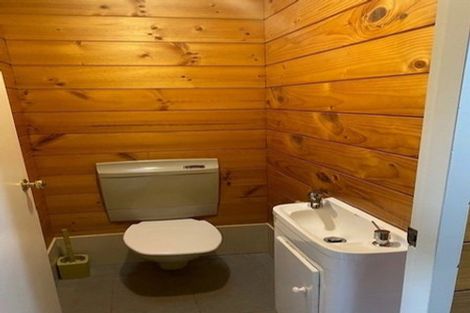 Photo of property in 52b Westhaven Drive, Tawa, Wellington, 5028