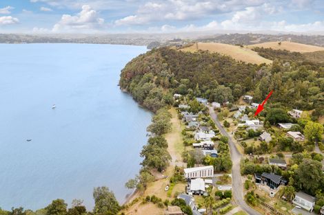 Photo of property in 6 Buckleton Road, Tawharanui Peninsula, Matakana, 0986