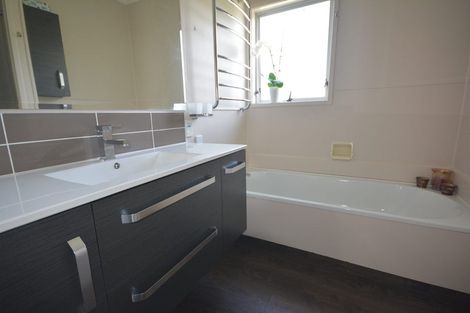 Photo of property in 7 Vonnell Place, Birkdale, Auckland, 0626