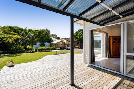 Photo of property in 53 Domett Street, Opunake, 4616