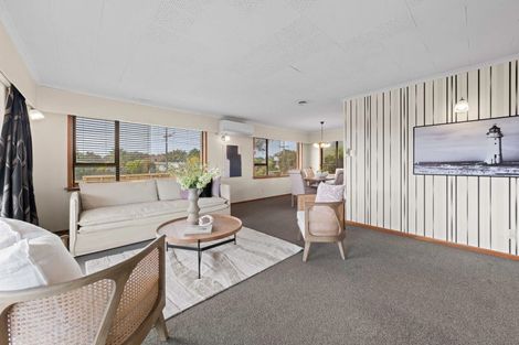 Photo of property in 36 Wairau Road, Oakura, 4314