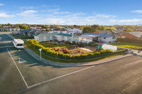 Photo of property in 2 Highfield Terrace, Newfield, Invercargill, 9812