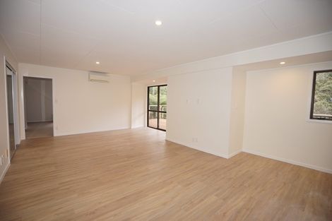 Photo of property in 33 Homewood Place, Chatswood, Auckland, 0626