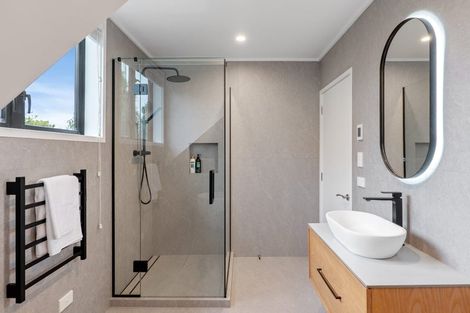 Photo of property in 66 Straven Road, Fendalton, Christchurch, 8014