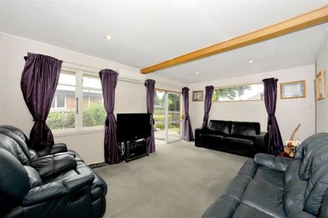 Photo of property in 14 Staveley Street, Avonhead, Christchurch, 8042