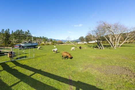 Photo of property in 147 Upper Fitzherbert Road, Wainuiomata, 5373