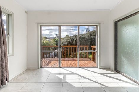 Photo of property in 21 Routley Drive, Glen Eden, Auckland, 0602