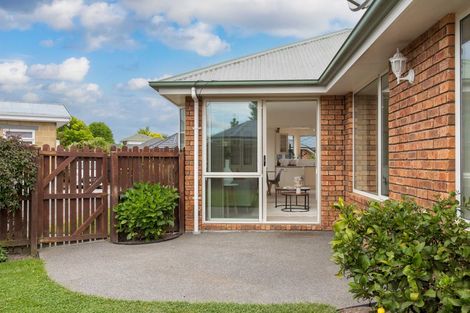 Photo of property in 15 Ashmore Lane, Strowan, Christchurch, 8052