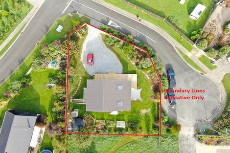 Photo of property in 2 Toiora Place, Takaka, 7110