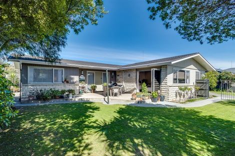 Photo of property in 43 Titoki Crescent, Pirimai, Napier, 4112