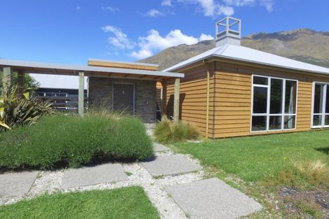 Photo of property in 4 Mathias Terrace, Arthurs Point, Queenstown, 9371