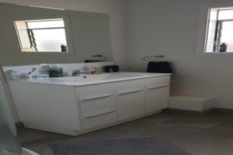 Photo of property in 1/72l Kitchener Road, Milford, Auckland, 0620