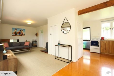 Photo of property in 6b Cross Street, Raglan, 3225