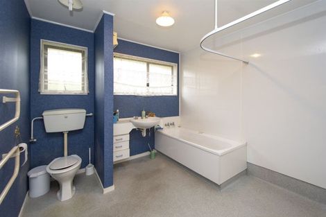 Photo of property in 41 Karnak Crescent, Russley, Christchurch, 8042