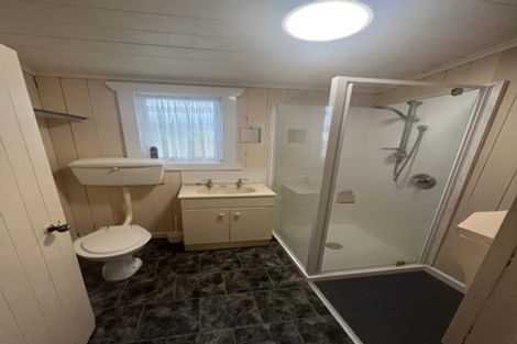 Photo of property in 25 Momona Road, Greenlane, Auckland, 1051