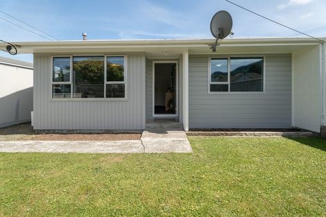 Photo of property in 47a Duncan Street, Tawa, Wellington, 5028