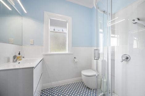 Photo of property in 36 Parkvale Road, Karori, Wellington, 6012