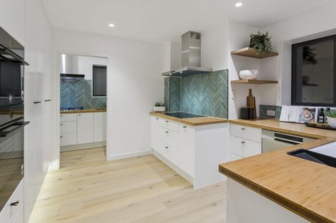 Photo of property in 3b Serrata Place, Browns Bay, Auckland, 0630