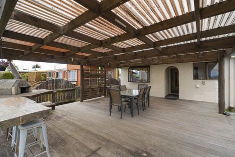 Photo of property in 15 Pemberton Crescent, Greerton, Tauranga, 3112