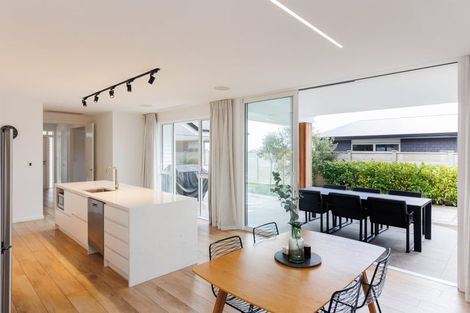 Photo of property in 36 Dogwood Way, Milson, Palmerston North, 4414