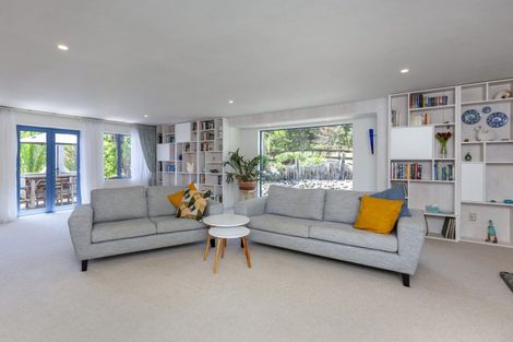 Photo of property in 105 Waterfall Road, Paraparaumu, 5032