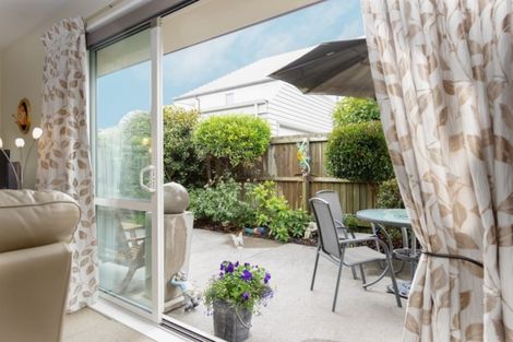 Photo of property in 3a Annies Lane, Aidanfield, Christchurch, 8025