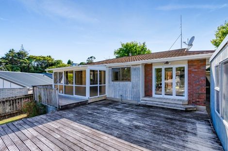 Photo of property in 87 Heta Road, Highlands Park, New Plymouth, 4312