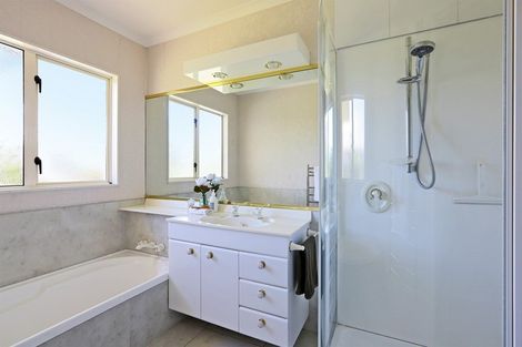 Photo of property in 6 Brompton Drive, Taradale, Napier, 4112