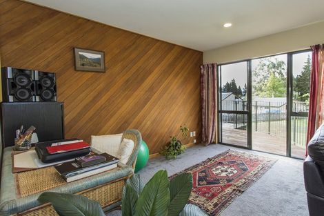 Photo of property in 25 Aeolus Place, Wanaka, 9305
