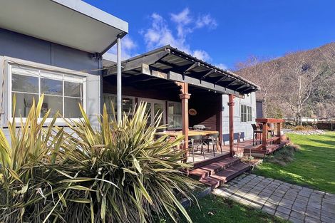 Photo of property in 51 Oxford Street, Kingston, Athol, 9793