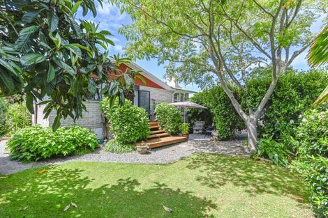 Photo of property in 46 Lipscombe Crescent, Havelock North, 4130