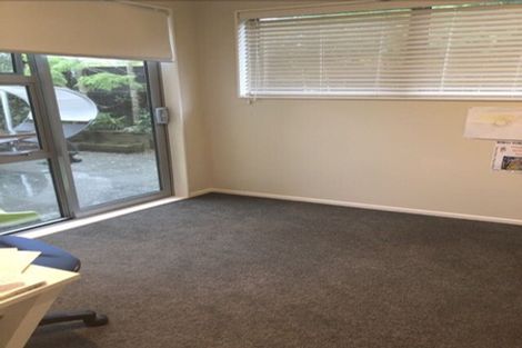 Photo of property in 30a Wicklow Road, Narrow Neck, Auckland, 0622