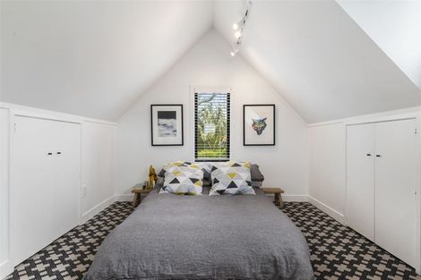 Photo of property in 9 Quebec Road, Milford, Auckland, 0620