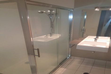 Photo of property in Luna Apartments, 4a/16 Burton Street, Grafton, Auckland, 1010