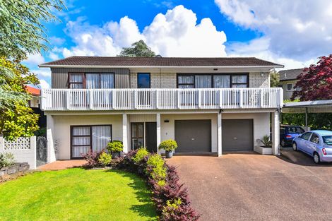 Photo of property in 43 Ray Small Drive, Pahurehure, Papakura, 2113