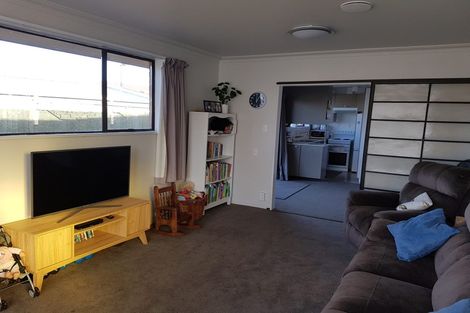 Photo of property in 2/10 Flaxwood Lane, Waltham, Christchurch, 8023